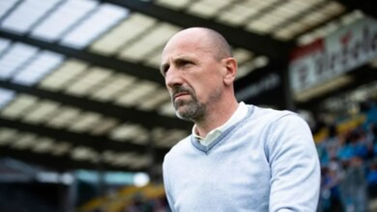 بشعار تصحيح المسار.. خورفكان الإماراتي يتعاقد مع مدرب كرواتي لقيادة الفريق الجديد